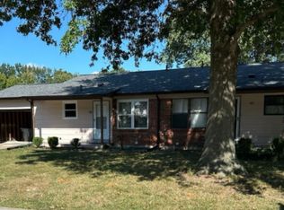 50 Laura Dr, Saint Peters, MO 63376