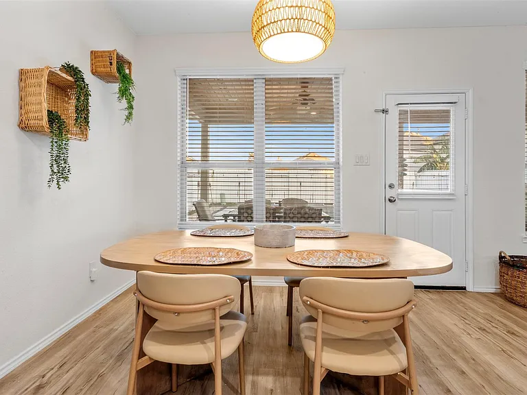 18426 White Stallion Ln — Photo 23