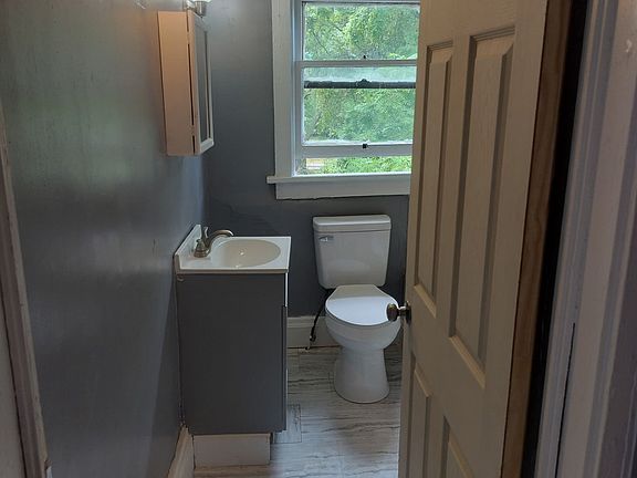 3rd image of 138 Harrison Ave