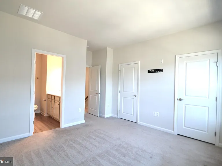 1318 Trestle Dr — Photo 11