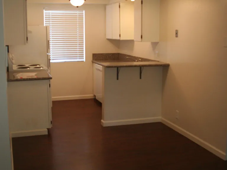 311 Whitesell Ave W #1-2-4 — Photo 13