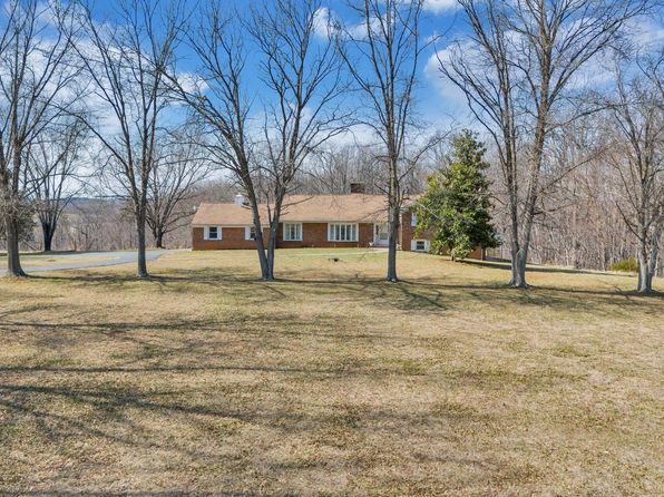 1345 Stone Mill Rd, Hurt, VA 24563
