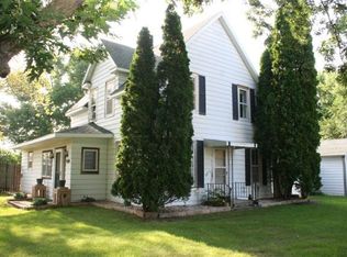 202 W 4th St, Hanlontown, IA 50444