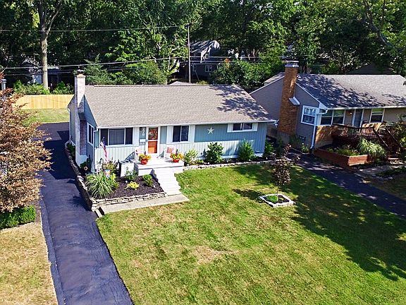 3rd image of 276 Park Blvd