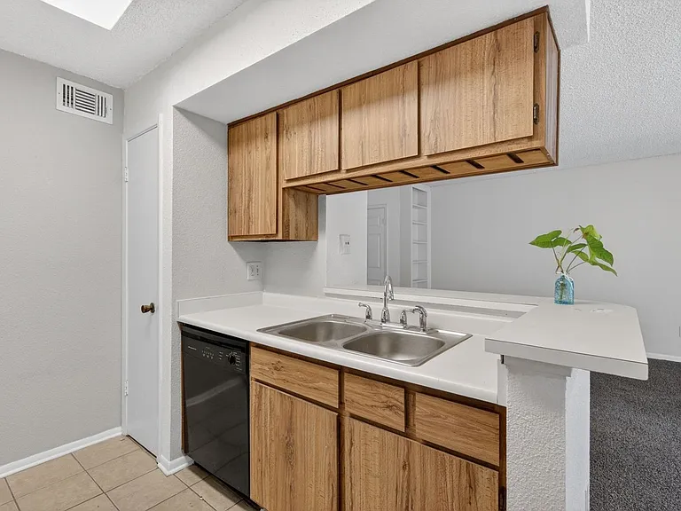 2800 Jeanetta St #1806 — Photo 5