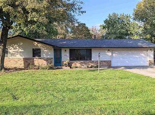 2206 Wayside Dr, Fort Wayne, IN