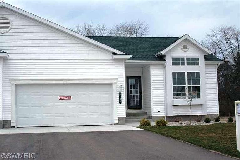 1st image of 2466 Golden Maple Ave