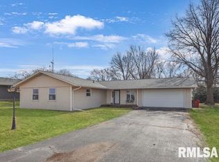 202 W Williams St, Yates City, IL 61572
