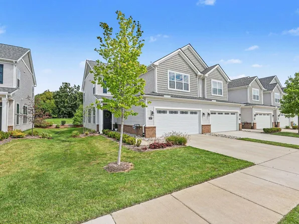 2401 Salt Springs Dr, Saline, MI 48176