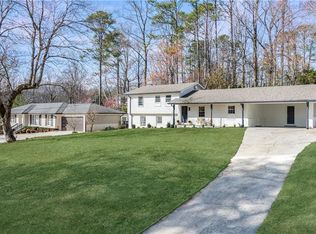 1370 Valley View Rd, Atlanta, GA 30338