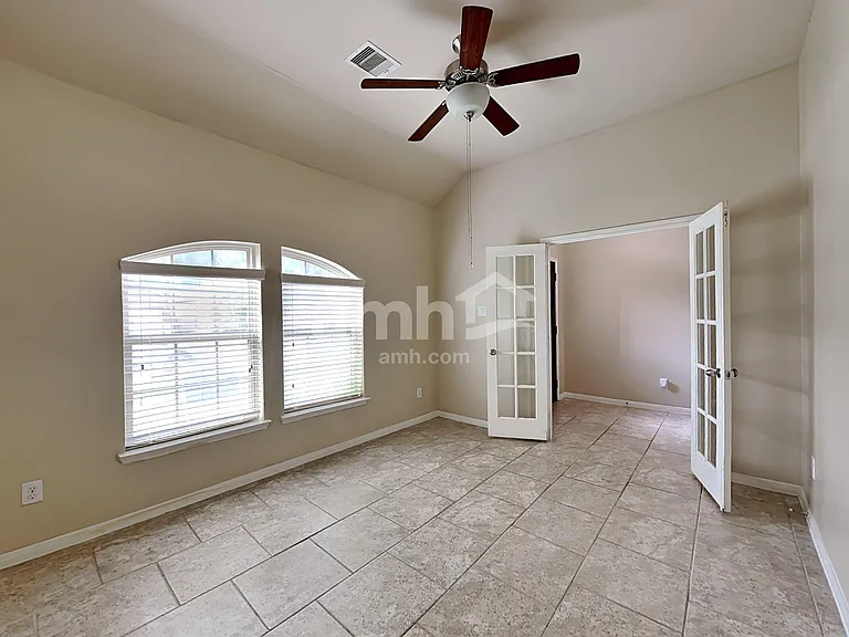 7446 Durango Creek Dr — Photo 9
