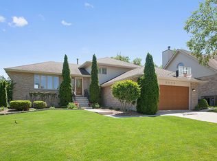 5533 Jessica Dr, Oak Forest, IL 60452