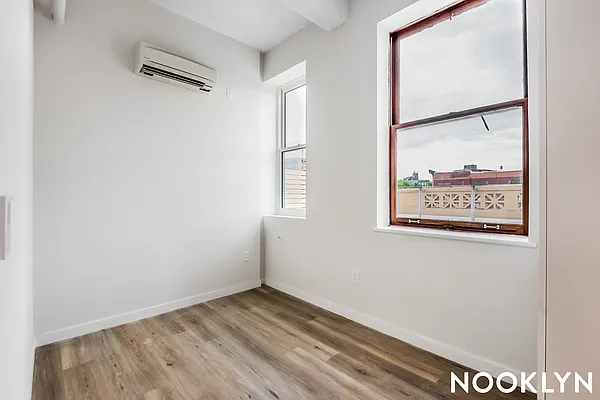Rented by Nooklyn NYC LLC | media 83