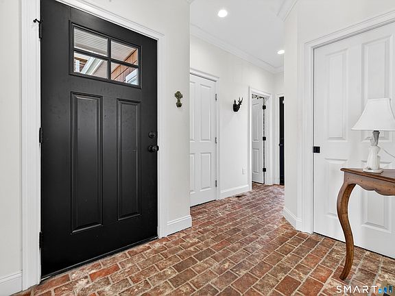 2nd image of 77 Masons Island Road