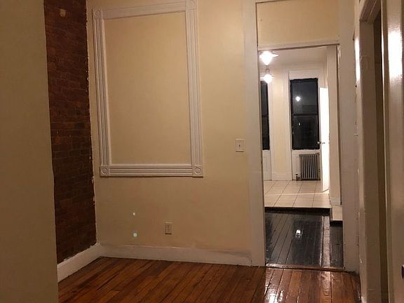 3rd image of 766 Macdonough St APT 1L