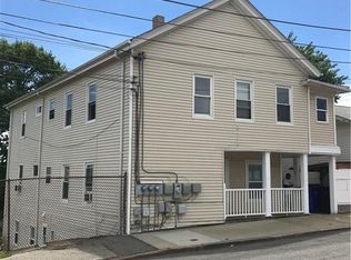 62 Pawtucket Ave, Pawtucket, RI 02860