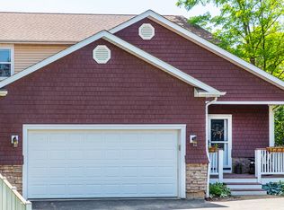 514 E Bonner Rd, Wauconda, IL 60084