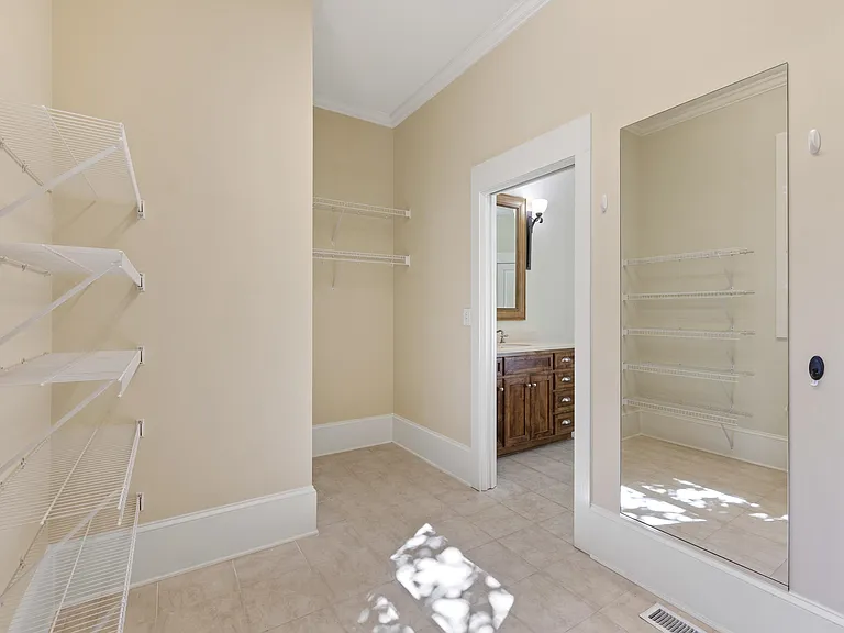 130 Iron Horse Dr — Photo 44