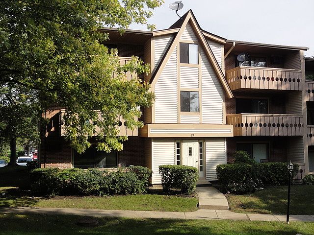 1st image of 19 Parkside Ct APT 6