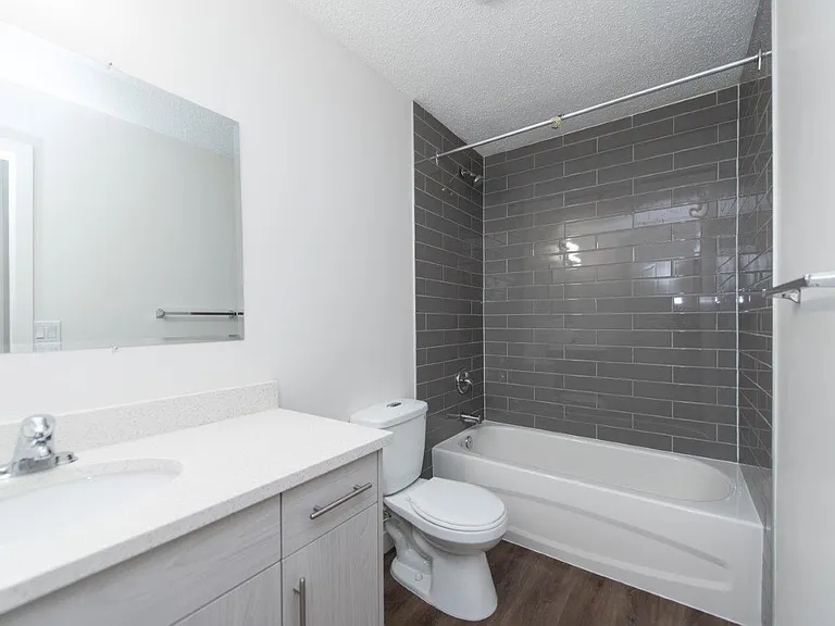 641 Meredith Rd NE — Photo 6