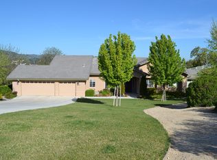 132 Via Fuchsia, Paso Robles, CA 93446