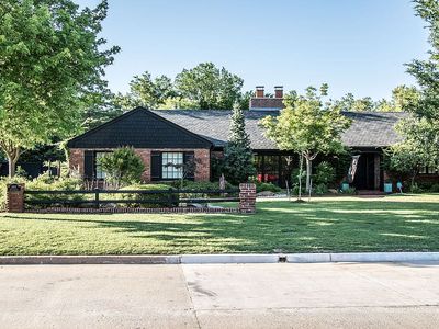 1413 Kenilworth Rd, Nichols Hills, OK, 73120