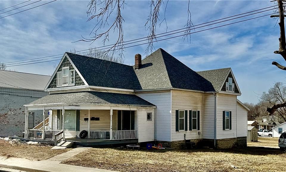 1st image of 204 S Camden St