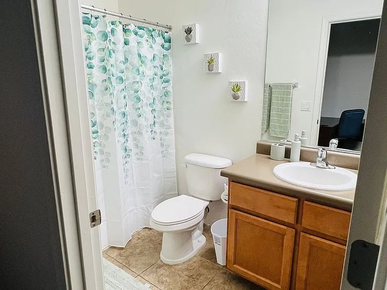 2090 Cascadia Dr — Photo 16
