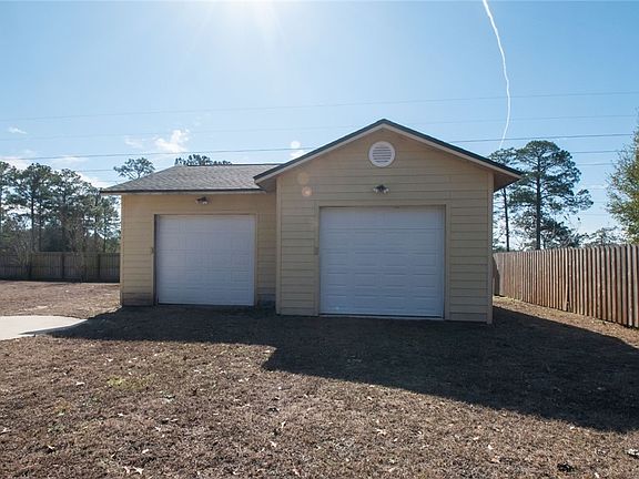 3rd image of 212 Wiregrass Rd