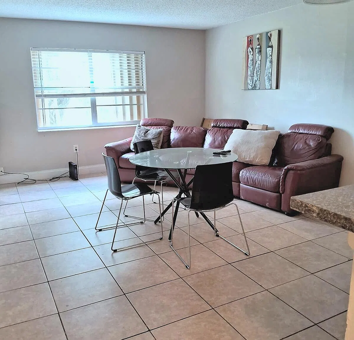 2 bed, 2.0 bath, 950 sqft, $1,750 — Photo 2