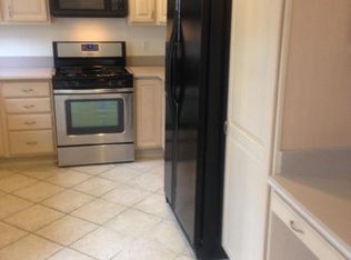47-49 Algonquin Rd #1E, Chestnut Hill, MA 02467