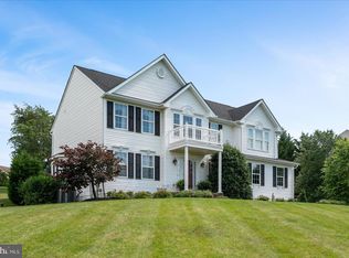 577 Pinnacle Dr, Bunker Hill, WV 25413