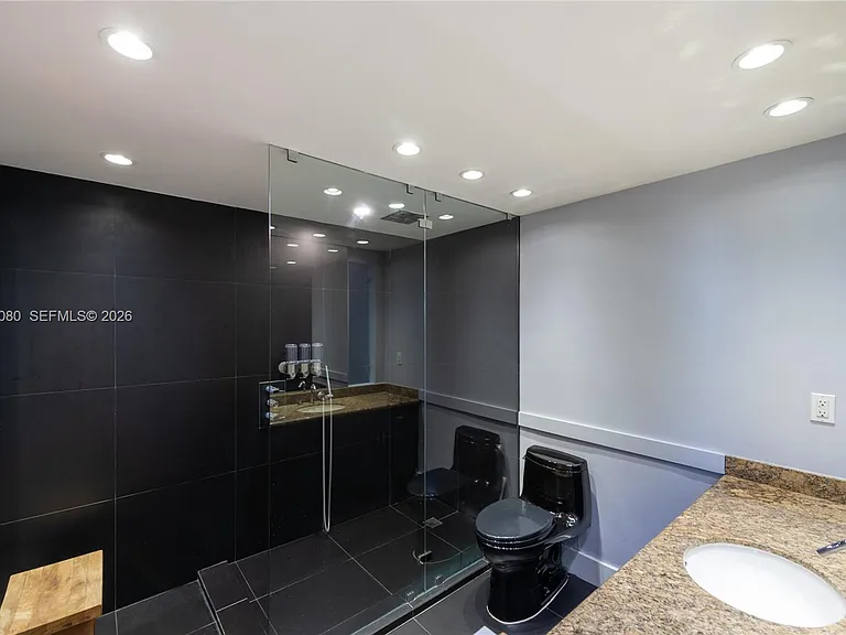 2301 Collins Ave #1009 — Photo 20