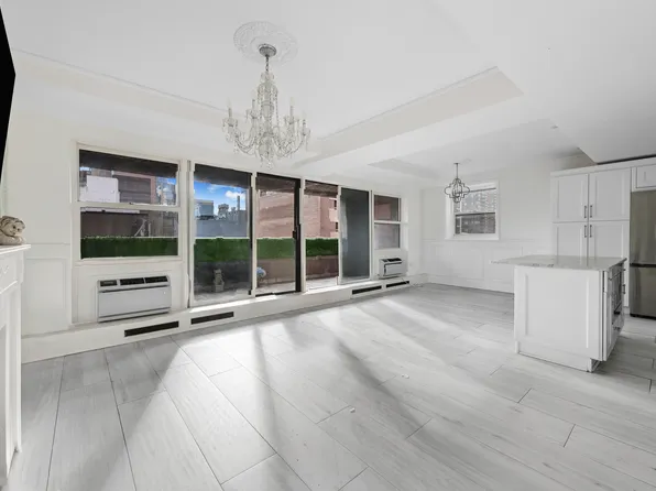 350 East 62nd Street image 1 of 13