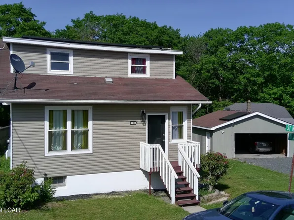 115 Saint Marys Dr, Freeland, PA 18224