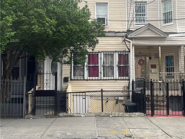 311 E 180th Street, Bronx, NY 10457
