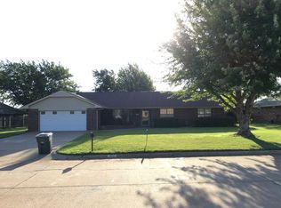 824 Jordan Dr, Fairview, OK 73737