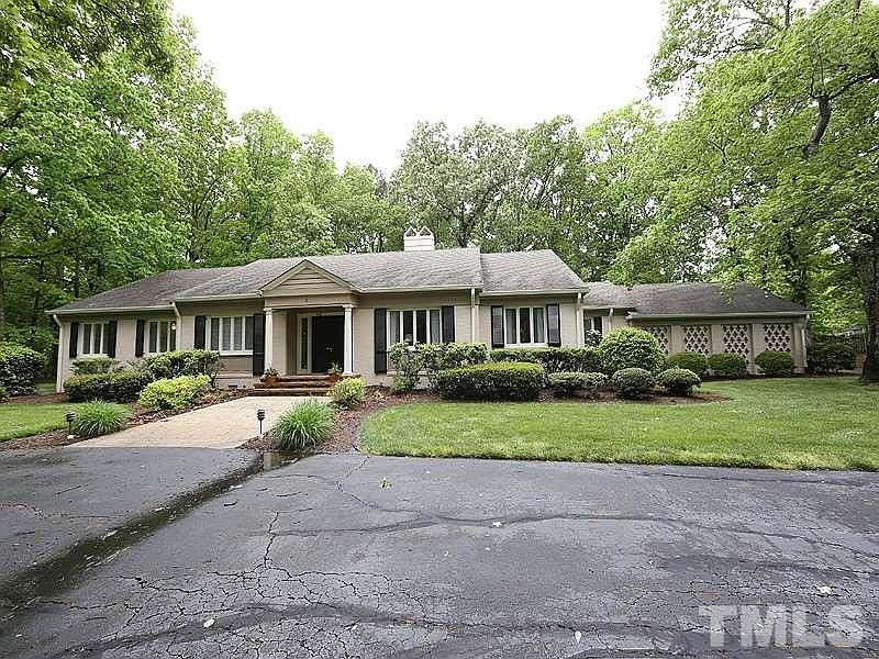 1st image of 2 Kimberly Dr
