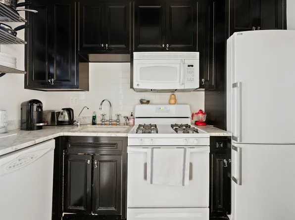 51 East 75th Street image 15 of 20