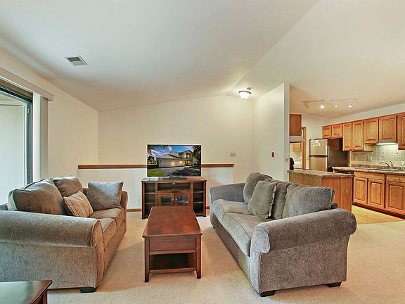 5th image of 3107 13th Ln