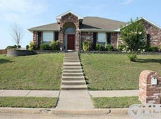 730 High Point Dr, Midlothian, TX 76065