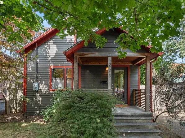 223 N Ivy St, Portland, OR 97227