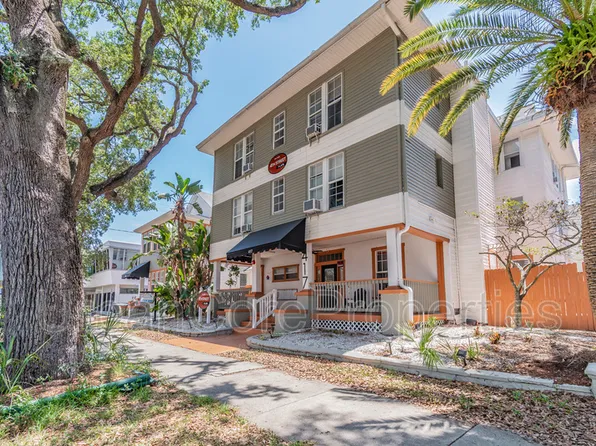 417 4th St N #202, Saint Petersburg, FL 33701