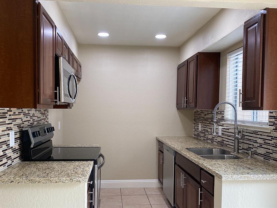 1st image of 5098 E Ashlan Ave APT 114