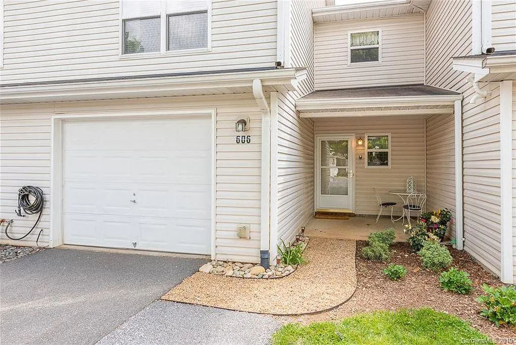 606 Olde Covington Way — Photo 1