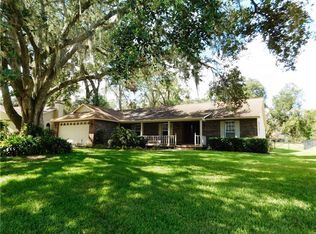 514 Sportsman Park Dr, Seffner, FL 33584