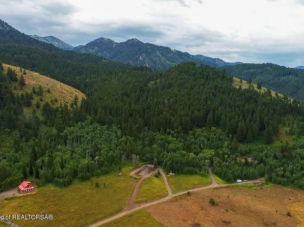 436 Stewart Creek Rd, Etna, WY 83118