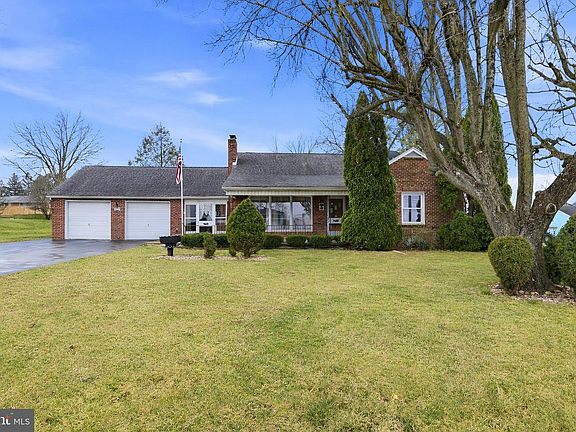 3rd image of 3570 Carlisle Rd