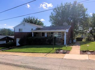 44 Mayflower Dr, Uniontown, PA
