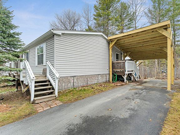 3rd image of 14 Overlook Drive